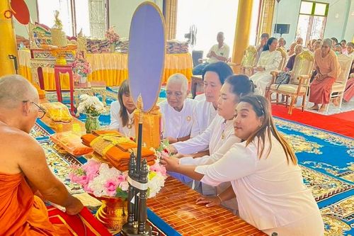 ภาพ No.252461:วันที่ 11 ตุลาคม พ.ศ. 2568 พิธีทอดกฐินสามัคคีทั่วไทย 30,000 วัด โดยคณะศิษยานุศิษย์ บูชาธรรม 81 ปี หลวงพ่อธัมมชโย ณ วัดนางเหล้า จ.สงขลา