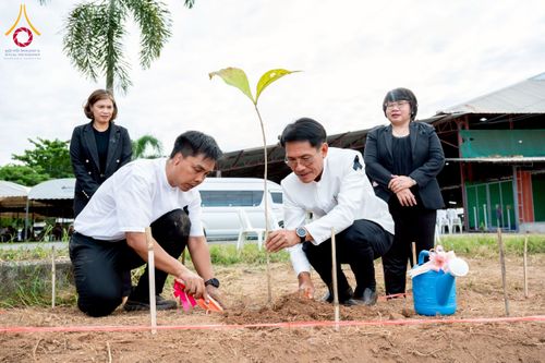 ภาพ No.266064:วันพุธที่ 5 พฤศจิกายน พ.ศ. 2568 (วันพระ ขึ้น 15 ค่ำ เดือน 12) พิธีจุดประทีปโคมลาน, โคมลอย และลอยกระทง ถวายประทีปเป็นพุทธบูชา สร้างความสว่างไสวให้กับแผ่นดินด้วยแสงธรรม ณ พุทธอุทยานนานาชาติ จังหวัดหนองคาย