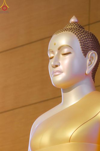 ภาพ No.159929:พิธีปฎิบัติธรรม , พิธีสักการะพระมงคลเทพมุนี (สด จนฺทสโร) พระผู้ปราบมาร ณ สภาธรรมกายสากล วัดพระธรรมกาย วันพฤหัสบดีที่ 10 ตุลาคม พ.ศ. 2567