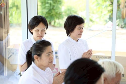 ภาพ No.269611:วันที่ 8 ตุลาคม พ.ศ. 2568 พิธีถวายปัจจัยสมทบกฐิน ในโครงการทอดกฐินสามัคคีทั่วไทย 30,000 วัด โดยคณะศิษยานุศิษย์ บูชาธรรม 81 ปี หลวงพ่อธัมมชโย ณ  วัดป่าศรีถาวร บางแก้วฟ้า , วัดป่าศรีถาวร คลองโยง , วัดป่าสติปัฏฐาน , วัดพุทธธรรมรังษี ในจังหวัดนครปฐม