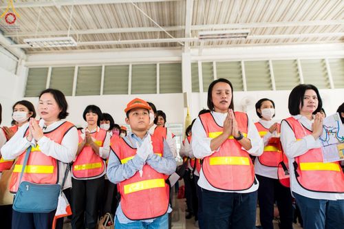 ภาพ No.108614:V.6 บุญเข้า การเตรียมงาน เก็บงาน การรับบุญของเจ้าหน้าที่หน่วยงานต่างๆ เพื่อโครงการธรรมยาตรา กตัญญูบูชามหาปูชนียาจารย์ พระมงคลเทพมุนี (สด จนฺทสโร) พระผู้ปราบมาร อนุสรณ์สถาน 7 แห่ง ปีที่ 12 ระหว่างวันที่ 2 - 31 มกราคม พ.ศ.2567