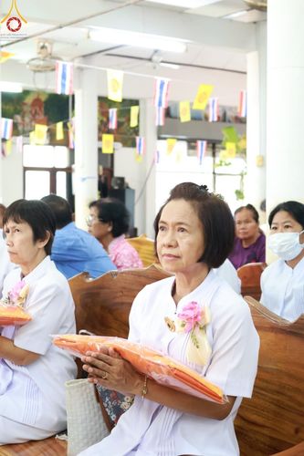 ภาพ No.168539:พิธีทอดกฐิน ณ วัดศรีประทุนทอง จ.สุพรรณบุรี ในโครงการกฐินสามัคคีทั่วไทย 30,000 วัด บูชาธรรม 80 ปี หลวงพ่อธัมมชโย โดยคณะศิษยานุศิษย์วัดพระธรรมกาย วันที่ 20 ตุลาคม พ.ศ. 2567