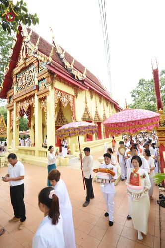 ภาพ No.170023:พิธีทอดกฐิน ณ วัดดาวเรือง จ.สระบุรี ในโครงการกฐินสามัคคีทั่วไทย 30,000 วัด บูชาธรรม 80 ปี หลวงพ่อธัมมชโย โดยคณะศิษยานุศิษย์วัดพระธรรมกาย วันที่ 26 ตุลาคม พ.ศ. 2567