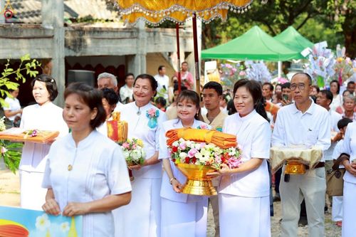 ภาพ No.270332:วันที่ 26 ตุลาคม พ.ศ. 2568 พิธีทอดกฐินสามัคคีทั่วไทย ณ วัดดอยกู่คำ ต.น้ำแพร่ อ.หางดง จ.เชียงใหม่ โดยคณะศิษยานุศิษย์ บูชาธรรม 81 ปี หลวงพ่อธัมมชโย