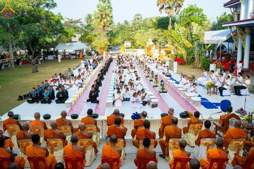 ภาพ No.131775:พิธีถวายสังฆทาน 323 วัด 4 จังหวัดชายแดนภาคใต้ ปีที่ 20 ครั้งที่ 167 และ พิธีมอบกองทุนหนุนแรงใจช่วยครูใต้ ปีที่ 17 ครั้งที่ 132 วันเสาร์ที่ 23 มีนาคม พ.ศ. 2567 ณ วัดมุจลินทวาปีวิหารพระอารามหลวง อ.หนองจิก จ.ปัตตานี