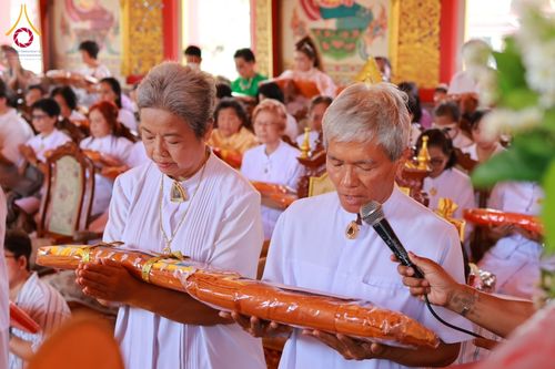 ภาพ No.178648:พิธีทอดกฐิน ณ วัดภาณุรังษี แขวงบางพลัด เขตบางพลัด กรุงเทพฯ ในโครงการกฐินสามัคคีทั่วไทย 30,000 วัด บูชาธรรม 80 ปี หลวงพ่อธัมมชโย โดยคณะศิษยานุศิษย์วัดพระธรรมกาย วันที่ 9 พฤศจิกายน พ.ศ. 2567