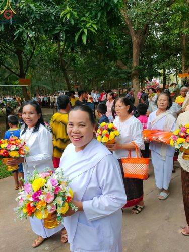 ภาพ No.176522:พิธีทอดกฐิน ณ วัดโนนดินแดงเหนือ อำเภอโนนดินแดง จังหวัดบุรีรัมย์  ในโครงการกฐินสามัคคีทั่วไทย 30,000 วัด บูชาธรรม 80 ปี หลวงพ่อธัมมชโย โดยคณะศิษยานุศิษย์วัดพระธรรมกาย วันที่ 27 ตุลาคม พ.ศ. 2567