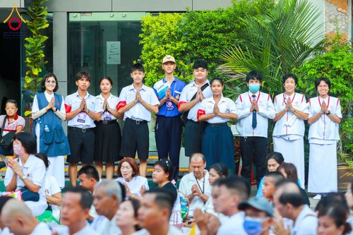 ภาพ No.147826:มหาสังฆทานครั้งยิ่งใหญ่ ตักบาตรพระ 10,000 รูป คณะสงฆ์ 4 ประเทศ 14 จังหวัดภาคใต้ วันอาทิตย์ที่ 11 สิงหาคม พ.ศ. 2567 ณ นิพัทธ์อุทิศ 3 ใจกลางนครหาดใหญ่ จ.สงขลา