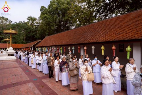 ภาพ No.275822:วันพุธที่ 3 ธันวาคม พ.ศ. 2568 พิธีบรรพชาอุปสมบท โครงการอุปสมบทบูชาธรรมมหาปูชนียาจารย์ ศูนย์อบรม : ศูนย์ส่งเสริมศีลธรรม จ.พะเยา ณ โบราณสถานพระธาตุจอมทอง และ โบสถ์กลางน้ำ วัดพระธาตุศรีโคมคำ อำเภอเมือง จังหวัดพะเยา