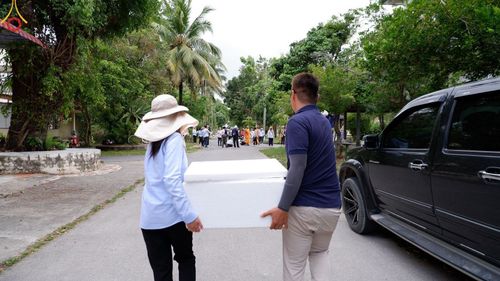 ภาพ No.211102:วันเสาร์ที่ 15 มีนาคม พ.ศ. 2568  การเตรียมงานของเจ้าหน้าที่ เพื่องานฉลองปทุมเจดีย์ ณ ศูนย์อบรมเยาวชนปัตตานี