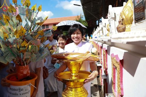 ภาพ No.183380:พิธีทอดกฐิน ณ วัดไทรม้าเหนือ จ.นนทบุรี ในโครงการทอดกฐินสามัคคีทั่วไทย 30,000 วัด บูชาธรรม 80 ปี หลวงพ่อธัมมชโย โดยคณะศิษยานุศิษย์วัดพระธรรมกาย วันที่ 23 ตุลาคม พ.ศ. 2567