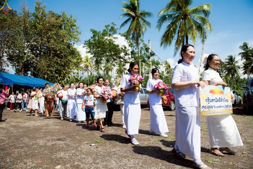 ภาพ No.262798:วันที่ 19 ตุลาคม พ.ศ. 2568 พิธีทอดกฐินสามัคคีทั่วไทย 30,000 วัด โดยคณะศิษยานุศิษย์ บูชาธรรม 81 ปี หลวงพ่อธัมมชโย ณ วัดนาหนอง ต.นาหูกวาง อ.ทับสะแก จ.ประจวบคีรีขันธ์