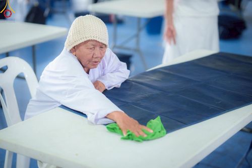 ภาพ No.218227:วันที่ 12-18 เมษายน พ.ศ. 2568 พระภิกษุและเจ้าหน้าที่อาสาสมัคร เตรียมพื้นที่ต้อนรับพักค้างพระสังฆาธิการ เนื่องในงานวันคุ้มครองโลก 22 เมษายน พ.ศ. 2568