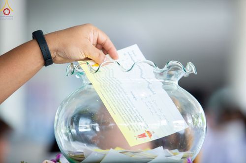 ภาพ No.85623:พิธีบุพเปตพลีครั้งที่ 138 ร่วมอุทิศบุญแด่หมู่ญาติที่ล่วงลับไปแล้ว และสืบทอดอายุพระพุทธศาสนา วันพุธที่ 16 สิงหาคม พ.ศ. 2566 (วันพระแรม 15 ค่ำ เดือน 8-8 ณ หอฉันคุณยายอาจารย์ฯ วัดพระธรรมกาย