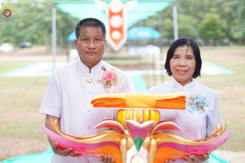 ภาพ No.96502:พิธีทอดกฐินสามัคคี  เพื่อสร้าง ห้องแก้วมหาสมบัติ ณ ศูนย์อบรมเยาวชนอุตรดิตถ์  อ.ทองแสนขัน จ.อุตรดิตถ์ วันอาทิตย์ที่ 12 พฤศจิกายน พ.ศ. 2566