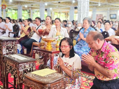 ภาพ No.162468:โครงการกฐินสามัคคีทั่วไทย 30,000 วัด  บูชาธรรม 80 ปี หลวงพ่อธัมมชโย  โดย คณะศิษยานุศิษย์วัดพระธรรมกาย ณ วัดสุวรรณประสิทธิ์ แขวงคลองกุ่ม เขตบึงกุ่ม กรุงเทพมหานคร วันศุกร์ที่ 18 ตุลาคม พ.ศ. 2567