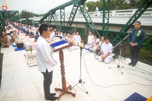 ภาพ No.101978:พิธีตักบาตรพระ 111 รูป ณ สะพานประวัติศาสตร์  อ.ปาย จ.แม่ฮ่องสอน วันอาทิตย์ที่ 10 ธันวาคม พ.ศ. 2566