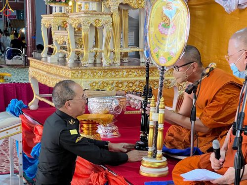 ภาพ No.92793:พิธีประเพณีตักบาตรเทโวโรหณะ พิธีทอดกฐิน และพิธีกรานกฐิน ณ วัดบางบัว แขวงอนุสาวรีย์ เขตบางเขน กรุงเทพมหานคร วันที่ 5 พฤศจิกายน พ.ศ. 2566