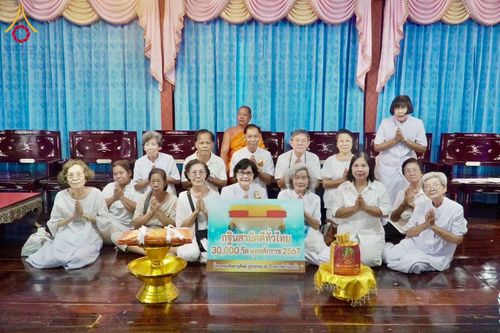 ภาพ No.181550:พิธีทอดกฐิน ณ วัดแม่น้ำ อ.เมือง จ.สมุทรสงคราม ในโครงการทอดกฐินสามัคคีทั่วไทย 30,000 วัด บูชาธรรม 80 ปี หลวงพ่อธัมมชโย โดยคณะศิษยานุศิษย์วัดพระธรรมกาย วันที่ 27 ตุลาคม พ.ศ. 2567