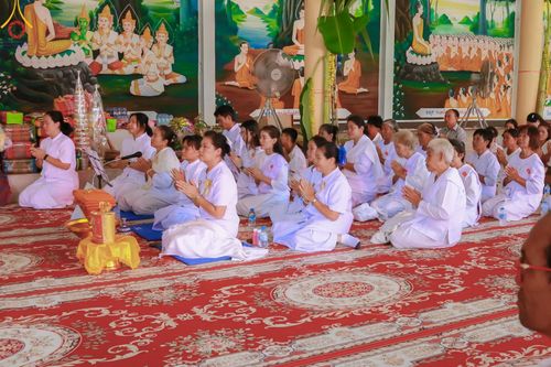 ภาพ No.166130:พิธีทอดกฐิน ณ วัดศรีบุญเรือง จ.อำนาจเจริญ ในโครงการกฐินสามัคคีทั่วไทย 30,000 วัด บูชาธรรม 80 ปี หลวงพ่อธัมมชโย โดยคณะศิษยานุศิษย์วัดพระธรรมกาย วันที่ 20 ตุลาคม พ.ศ. 2567