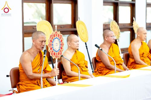 ภาพ No.237599:พิธีเจริญพระพุทธมนต์ ปฏิบัติธรรมเจริญสมาธิภาวนา และทำบุญตักบาตร ถวายพระราชกุศล เนื่องในโอกาสวันเฉลิมพระชนมพรรษา สมเด็จพระนางเจ้าสิริกิติ์ พระบรมราชินีนาถ พระบรมราชชนนีพันปีหลวง วันอังคารที่ 12 สิงหาคม พ.ศ. 2568  ณ อาคารปลูกศรัทธา 2 วัดพระธรรมกาย 