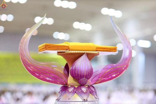 ภาพ No.240610:วันพุธที่ 27 สิงหาคม พ.ศ. 2568 พิธีปฏิบัติธรรมภาคสาย ในวันธรรมชัย ณ วัดพระธรรมกาย จ.ปทุมธานี