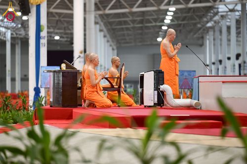 ภาพ No.261168:วันอาทิตย์ที่ 5 ตุลาคม พ.ศ. 2568 พิธีจุดเทียนใจ ไฟนิรันด์ อนันตชัย ณ สภาธรรมกายสากล วัดพระธรรมกาย