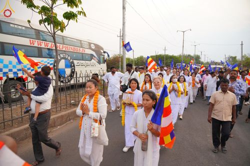 ภาพ No.212801:วันอาทิตย์ที่ 23 มีนาคม พ.ศ. 2568 ❖ คณะสงฆ์นานาชาติส่งมอบพระประธาน 108 องค์ ทั่วอินเดียรำลึกชาตกาล 134 ปี ดร.อัมเบดการ์