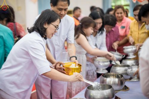 ภาพ No.171238:พิธีทอดกฐิน ณ วัดกิตติวนาราม(วัดสามกอง) อำเภอเมือง จังหวัดภูเก็ต ในโครงการกฐินสามัคคีทั่วไทย 30,000 วัด บูชาธรรม 80 ปี หลวงพ่อธัมมชโย โดยคณะศิษยานุศิษย์วัดพระธรรมกาย วันที่ 27 ตุลาคม พ.ศ. 2567