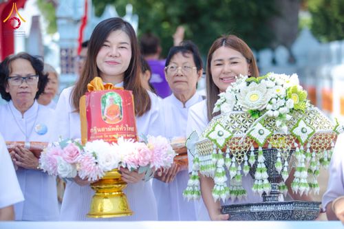 ภาพ No.175144:พิธีทอดกฐิน วัดโบสถ์อินทราราม ต.หัวรอ จ.พระนครศรีอยุธยา ในโครงการกฐินสามัคคีทั่วไทย 30,000 วัด บูชาธรรม 80 ปี หลวงพ่อธัมมชโย โดยคณะศิษยานุศิษย์วัดพระธรรมกาย วันที่ 10 พฤศจิกายน พ.ศ. 2567