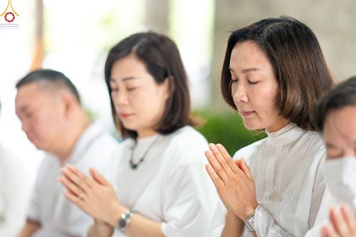 ภาพ No.85690:พิธีตักบาตรฉลองพระใหม่ ในโครงการบรรพชาอุปสมบทหมู่รุ่นเข้าพรรษา ณ วิหารคด 30 วัดพระธรรมกาย วันที่ 13 สิงหาคม พ.ศ. 2566