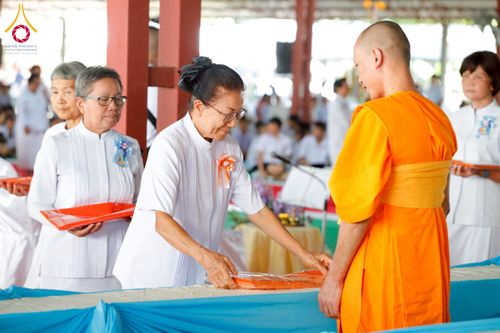 ภาพ No.265960:วันพุธที่ 5 พฤศจิกายน พ.ศ. 2568 (วันพระ ขึ้น 15 ค่ำ เดือน 12) พิธีทอดกฐิน ณ พุทธอุทยานนานาชาติ  อ.โพนพิสิย จ.หนองคาย