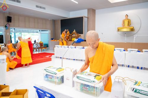 ภาพ No.142110:พิธีถวายสังฆทานแด่คณะสงฆ์ 323 วัด ปีที่ 20 ครั้งที่ 170 , พิธีมอบกองทุนหนุนแรงใจช่วยครูใต้ ปีที่ 17 ครั้งที่ 135 และพิธีทำบุญอุทิศส่วนกุศลให้ผู้วายชนม์ วันเสาร์ที่ 22 มิถุนายน พ.ศ.2567 ณ ศูนย์ปฏิบัติธรรมภาคใต้ อ.บางกล่ำ จ.สงขลา