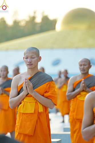 ภาพ No.186885:พระธรรมยาตราปฏิบัติธรรม และถ่ายภาพหมู่ประวัติศาสตร์ ปีที่ 13 ณ ลานทิศตะวันออก มหาวิหารพระมงคลเทพมุนี วัดพระธรรมกาย จ.ปทุมธานี วันเสาร์ที่ 28 ธันวาคม พ.ศ. 2567