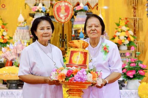 ภาพ No.259023:วันที่ 19 ตุลาคม พ.ศ. 2568 พิธีทอดกฐินสามัคคีทั่วไทย 30,000 วัด โดยคณะศิษยานุศิษย์ บูชาธรรม 81 ปี หลวงพ่อธัมมชโย ณ วัดสุคันธาราม อ.วังน้อย จ.พระนครศรีอยุธยา