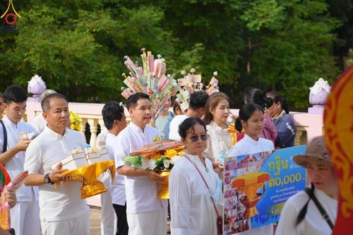 ภาพ No.168593:พิธีทอดกฐิน ณ วัดส่องคบ จ.ชัยนาท ในโครงการกฐินสามัคคีทั่วไทย 30,000 วัด บูชาธรรม 80 ปี หลวงพ่อธัมมชโย โดยคณะศิษยานุศิษย์วัดพระธรรมกาย วันที่ 20 ตุลาคม พ.ศ. 2567