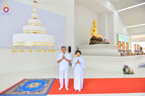 ภาพ No.152457:พิธียกฉัตรขาว 5 ชั้น กางกั้นถวายองค์พระประธาน อาคารปฏิบัติธรรมวัดสายสุวพรรณ ต.คลองสี่ อ.คลองหลวง จ.ปทุมธานี วันเสาร์ที่ 7 กันยายน พ.ศ. 2567