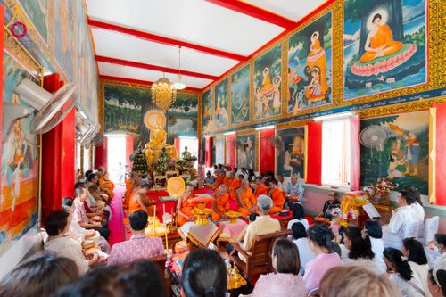 ภาพ No.173048:พิธีทอดกฐิน วัดอินทรแบก ปราจีนบุรี ในโครงการกฐินสามัคคีทั่วไทย 30,000 วัด บูชาธรรม 80 ปี หลวงพ่อธัมมชโย โดยคณะศิษยานุศิษย์วัดพระธรรมกาย วันที่ 2 พฤศจิกายน พ.ศ. 2567