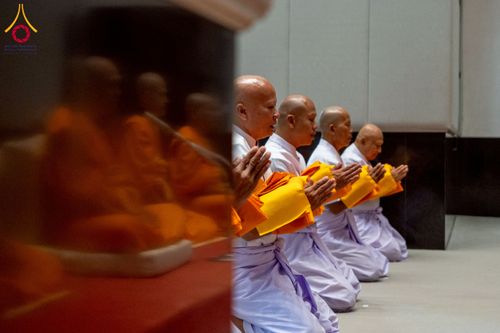 ภาพ No.244746:วันเสาร์ที่ 6 กันยายน พ.ศ. 2568 พิธีถวายบาตร บรรพชา อุปสมบทของนาคธรรมทายาท โครงการอุปสมบทหมู่บูชาธรรมครบรอบ 108 ปี  วันครูผู้ค้นพบวิชชาธรรมกาย ณ โบสถ์พระไตรปิฎก วัดพระธรรมกาย