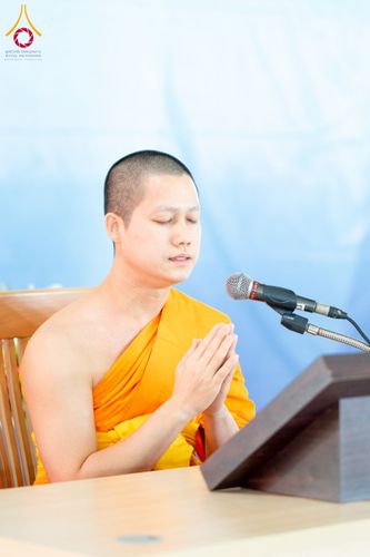 ภาพ No.229386:วันเสาร์ที่ 21 มิถุนายน พ.ศ. 2568 พิธีตักบาตรโครงการอุปสมบทหมู่ธรรมทายาท ระดับอุดมศึกษา รุ่นที่ 52 ภาคฤดูฝน ณ มหาวิหารคด คอร์ 9 วัดพระธรรมกาย