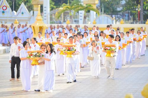 ภาพ No.184476:พิธีขอขมา มอบบาตรผ้าไตร บรรพชา อุปสมบท  ในโครงการอุปสมบทบูชาธรรมมหาปูชนียาจารย์ ณ วัดกลางพระอารามหลวง อ.เมืองบุรีรัมย์ จ.บุรีรัมย์ วันศุกร์ที่ 6 ธันวาคม พ.ศ. 2567