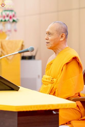 ภาพ No.246504:วันที่ 17 กันยายน พ.ศ. 2568 พิธีรับดวงแก้วนักเรียนบาลี "ดวงแก้วยกชั้นให้ลั่นจักรวาล" ณ ห้องเทวสภา วัดพระธรรมกาย