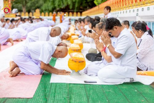 ภาพ No.231750:วันเสาร์ ที่ 5 กรกฎาคม พ.ศ. 2568 พิธีบรรพชา อุปสมบท โครงการอุปสมบท บูชาธรรมมหาปูชนียาจารย์ รุ่นเข้าพรรษา ณ วัดเกาะแก้วประชานุรักษ์ อ.วังทอง  จ.พิษณุโลก