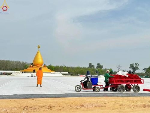 ภาพ No.128597:V.33 รวมพลังเพื่อบางกล่ำ การเตรียมงานของเจ้าหน้าที่หน่วยงานต่างๆ เพื่องานธรรมยาตราอัญเชิญพระบรมสารีริกธาตุ ประดิษฐาน ณ มหารัตนเจดีย์สิริปทุมสวรรค์ (เจดีย์อริยพุทธะ 5 พระองค์) ศูนย์ปฏิบัติธรรมภาคใต้ อ.บางกล่ำ จ.สงขลา ระหว่างวันที่ 9-10 มีนาคม พ.ศ. 2567