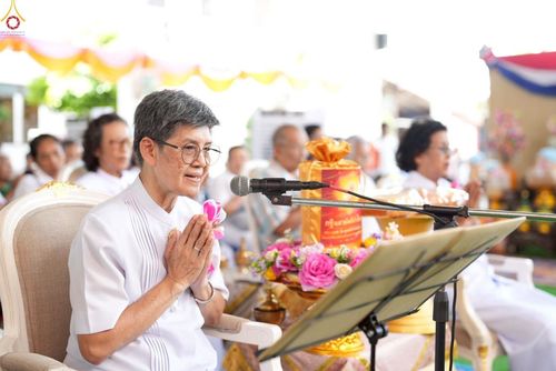 ภาพ No.257624:วันที่ 18 ตุลาคม พ.ศ. 2568 พิธีทอดกฐินสามัคคีทั่วไทย 30,000 วัด โดยคณะศิษยานุศิษย์ บูชาธรรม 81 ปี หลวงพ่อธัมมชโย ณ วัดศาลากุล ต.เกาะเกร็ด อ.ปากเกร็ด จ.นนทบุรี