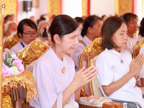 ภาพ No.261116:วันที่ 19 ตุลาคม พ.ศ. 2568 พิธีทอดกฐินสามัคคีทั่วไทย 30,000 วัด โดยคณะศิษยานุศิษย์ บูชาธรรม 81 ปี หลวงพ่อธัมมชโย ณ วัดเรืองยศสุทธาราม เขตบางคอแหลม กรุงเทพฯ