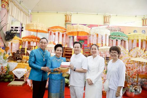 ภาพ No.257110:วันที่ 17 ตุลาคม พ.ศ. 2568 พิธีทอดกฐินสามัคคีทั่วไทย 30,000 วัด โดยคณะศิษยานุศิษย์ บูชาธรรม 81 ปี หลวงพ่อธัมมชโย ณ วัดใหม่คูเมือง อ.เดิมบางนางบวช จ.สุพรรณบุรี