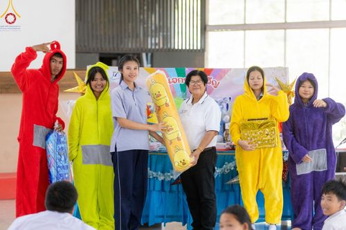 ภาพ No.187391:วันรวมพลังเด็กดี V-star ผู้นำฟื้นฟูศีลธรรมโลก ณ ศูนย์อบรมเยาวชนอุตรดิตถ์ อำเภอทองแสนขัน วันที่ 27 ธันวาคม พ.ศ. 2567