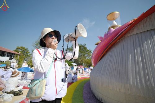 ภาพ No.203979:V.52 สารพัดV สารพัดดี ที่วัดสองพี่น้อง ในโครงการธรรมยาตรา กตัญญูบูชา มหาปูชนียาจารย์ พระมงคลเทพมุนี(สด จนฺทสโร) พระผู้ปราบมาร อนุสรณ์สถาน 7 แห่ง ปีที่ 13 ระหว่างวันที่ 2-31 มกราคม พ.ศ. 2568