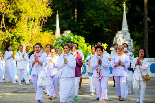 ภาพ No.195162:พิธีทอดผ้าป่าทำนุบำรุงศาสนสถาน ณ วัดพรสวรรค์ ต.หนองบ่อ อ.สองพี่น้อง จ.สุพรรณบุรี ในโครงการธรรมยาตรา กตัญญูบูชา มหาปูชนียาจารย์ พระมงคลเทพมุนี(สด จนฺทสโร) พระผู้ปราบมาร อนุสรณ์สถาน 7 แห่ง ปีที่ 13 วันที่ 13 มกราคม พ.ศ. 2568